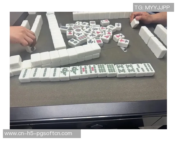 麻将胡了图片实拍-麻将桌上的故事—一幅绝妙实拍照解析-麻将胡了图片实拍 麻将胡了图片实拍-麻将桌上的故事—一幅绝妙实拍照解析-麻将胡了图片实拍